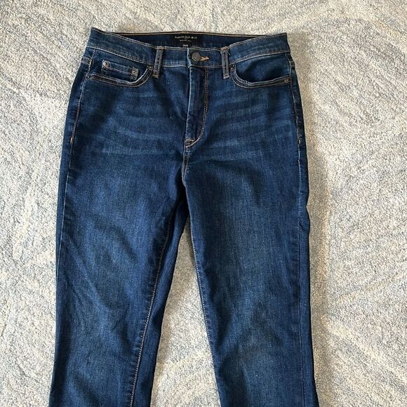 Banana Republic sz 4 or 6 High Rise, Ankle length Skinny Jeans size like new! - Picture 5 of 11